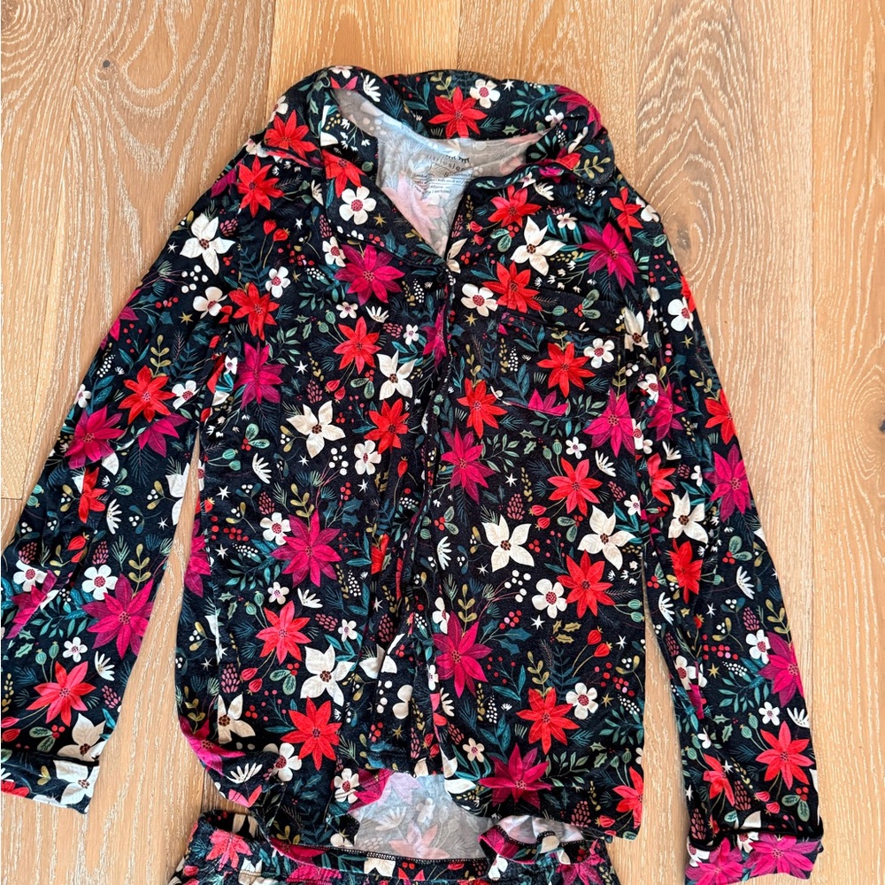 Little Sleepies LIMITED
EDITION Holiday Berry Merry Women's Pajamas outfit Small - Picture 3 of 12